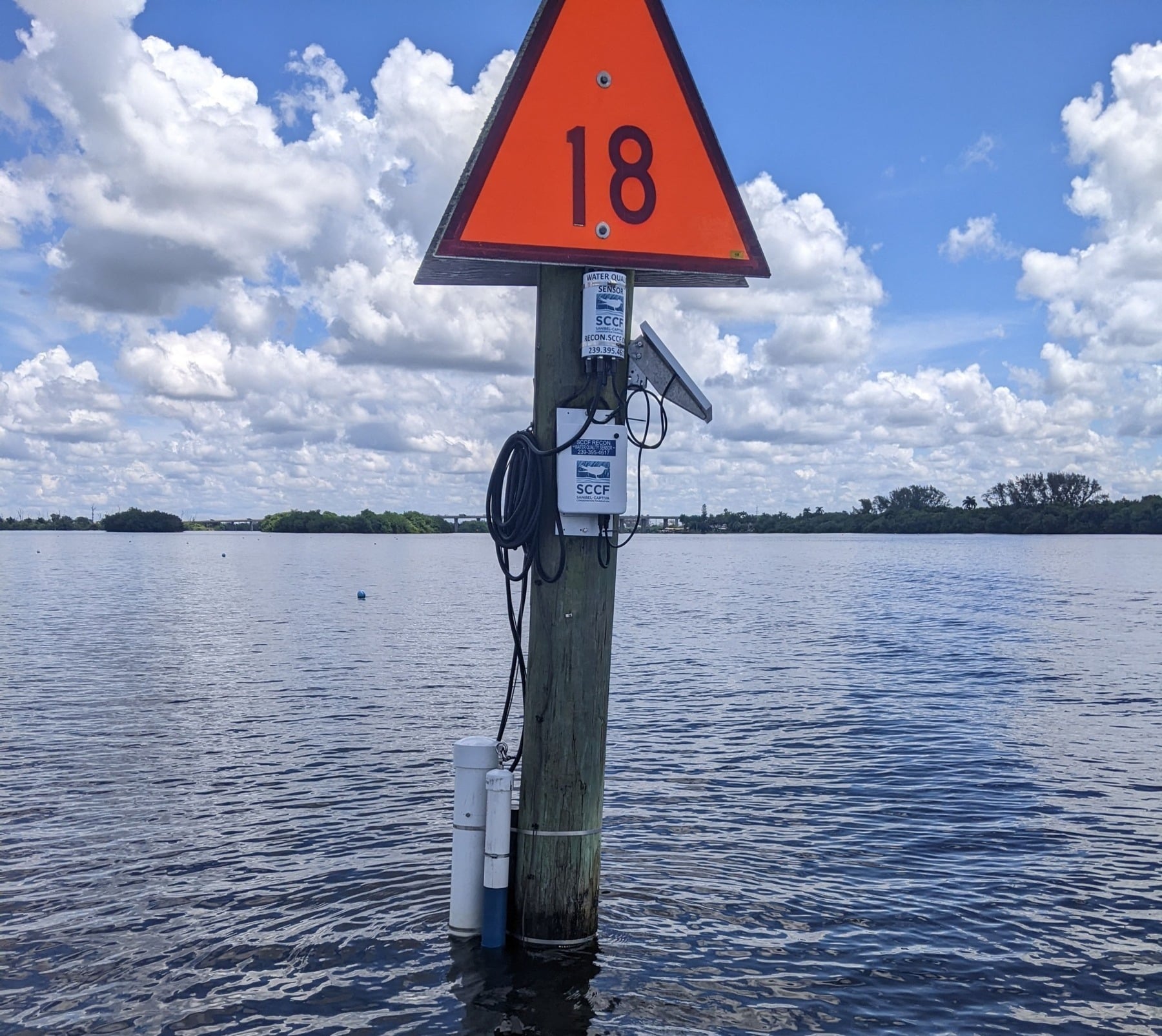 Channel Marker 18 RECON 1800 Crop