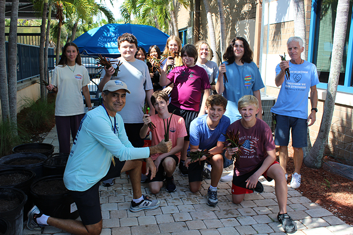 uussjh3mmnaa6dwdwbat