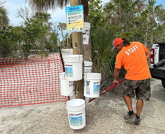 beach bucket station