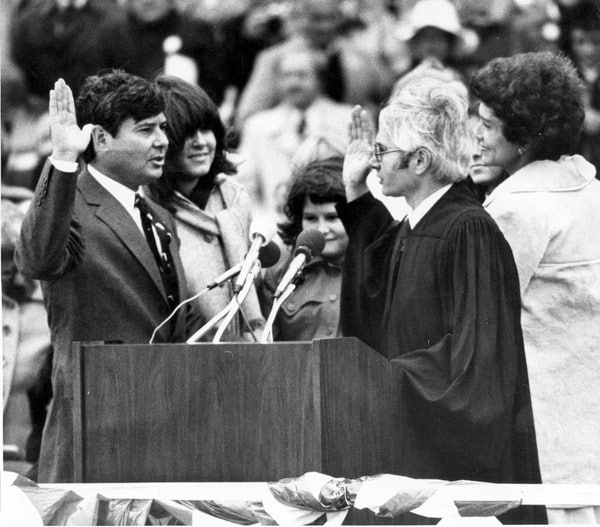 Bob graham getting sworn in as florida gov in 1979